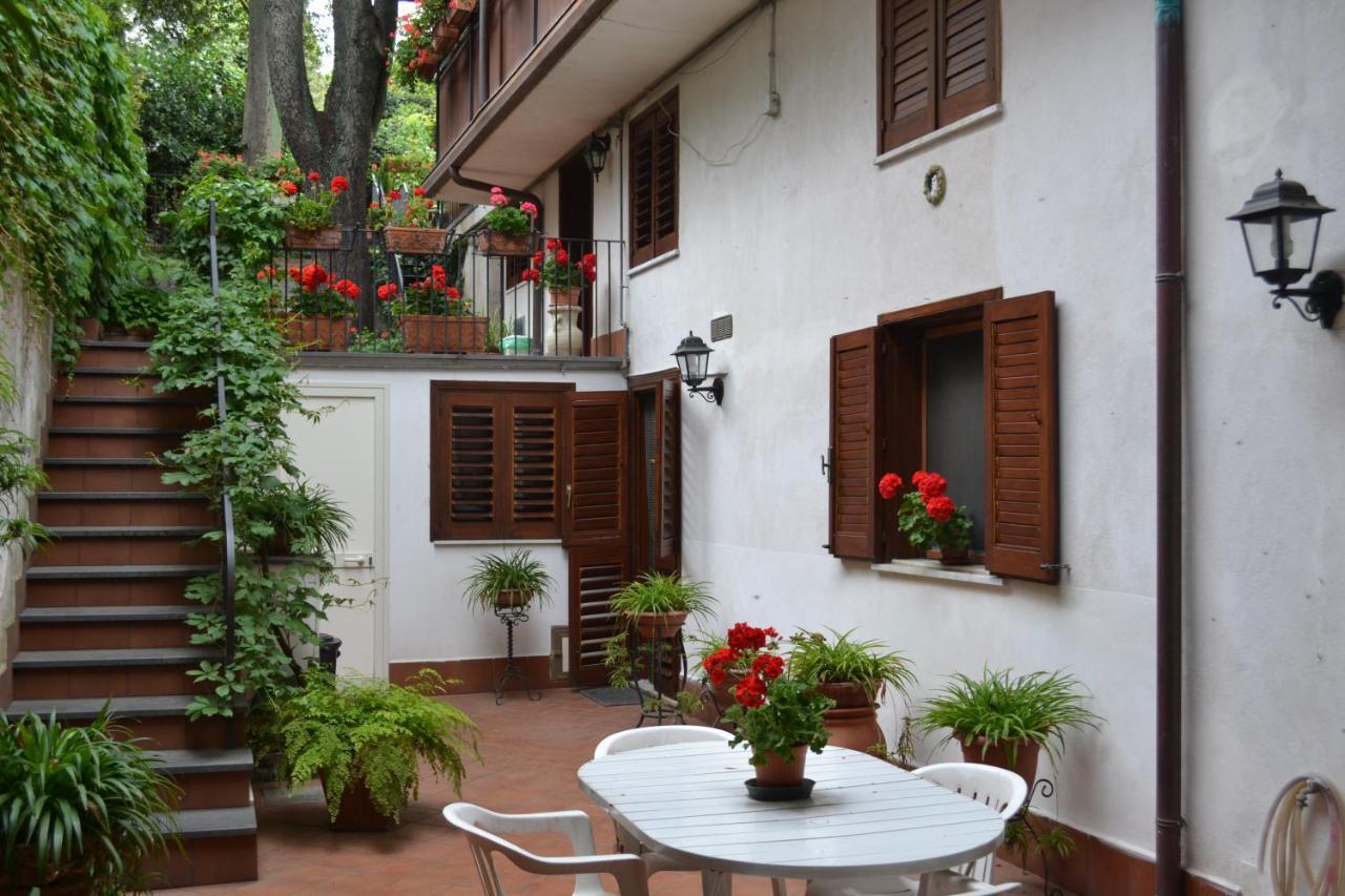 Villa Rosa Etna Apartments Zafferana Etnea Habitación foto